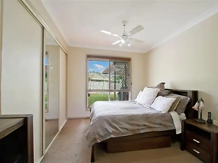 Seventh view of Homely house listing, 9 Echidna Cl, Doolandella QLD