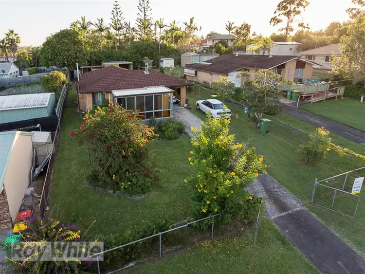 25 Holly Rd, Victoria Point QLD