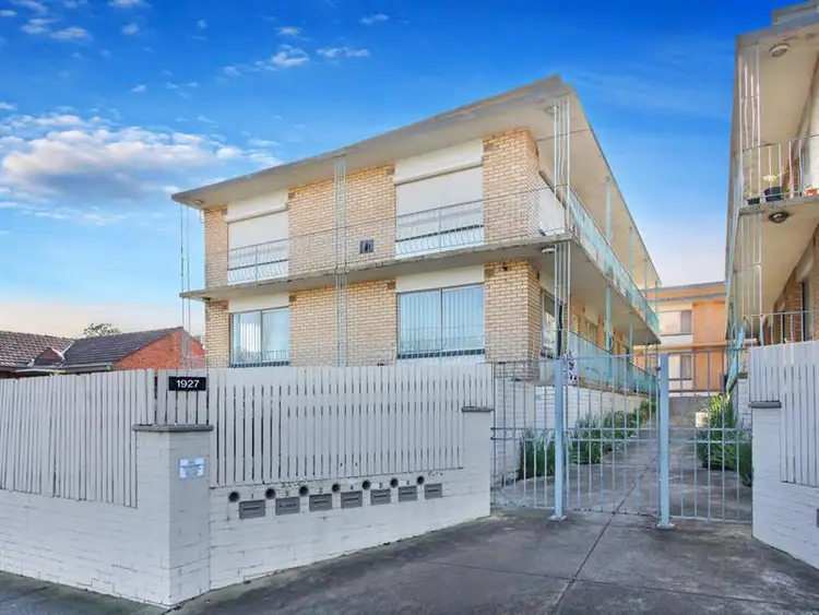 1/1927-1929 Dandenong Rd, Clayton VIC