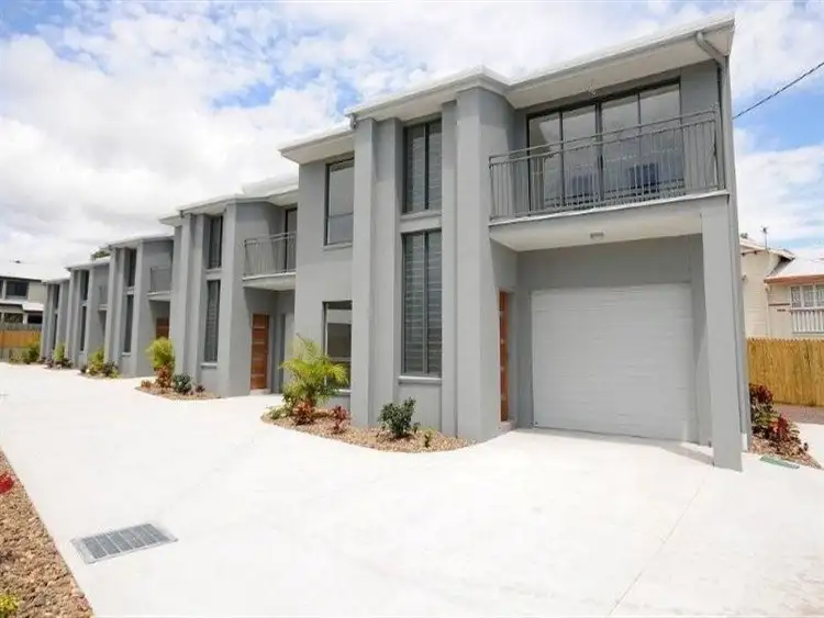 2 -115 Torquay Rd, Scarness QLD