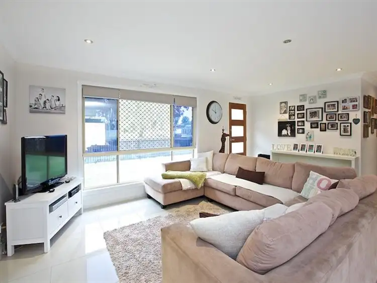 2 Barnard St, Biggera Waters QLD