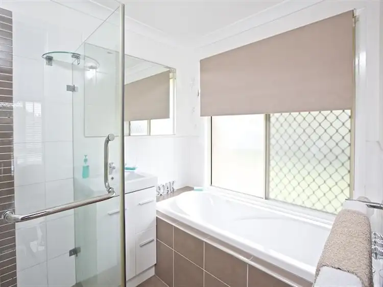 Sixth view of Homely house listing, 2 Barnard St, Biggera Waters QLD