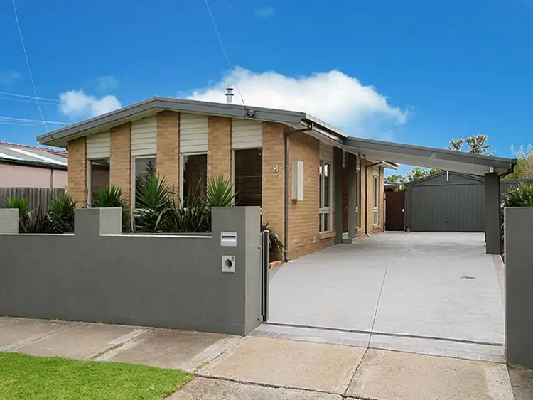 3 Tamara St, Albanvale VIC