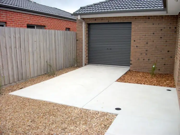 Fifth view of Homely house listing, 9 Fitzroy Way, Whittlesea VIC