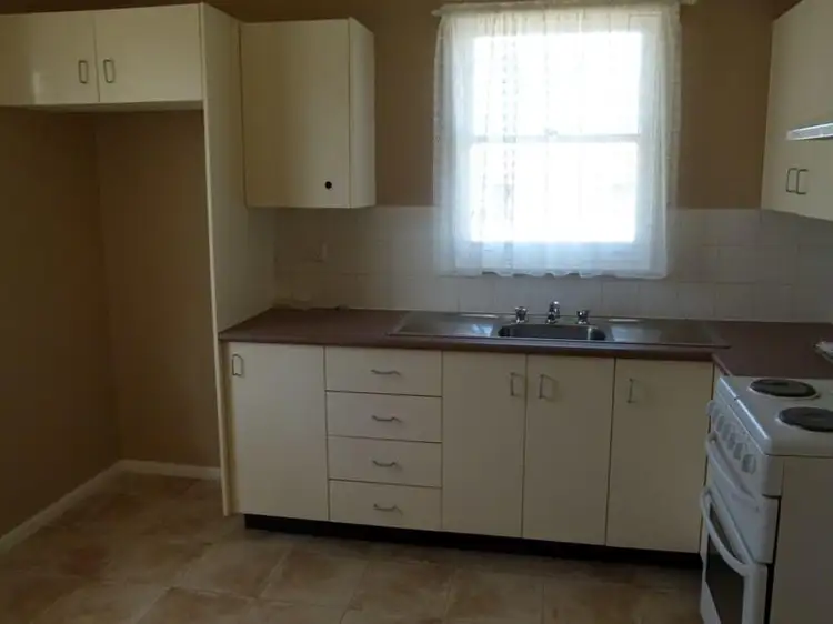 Fifth view of Homely house listing, 34 Cedar Cresent, Forbes NSW