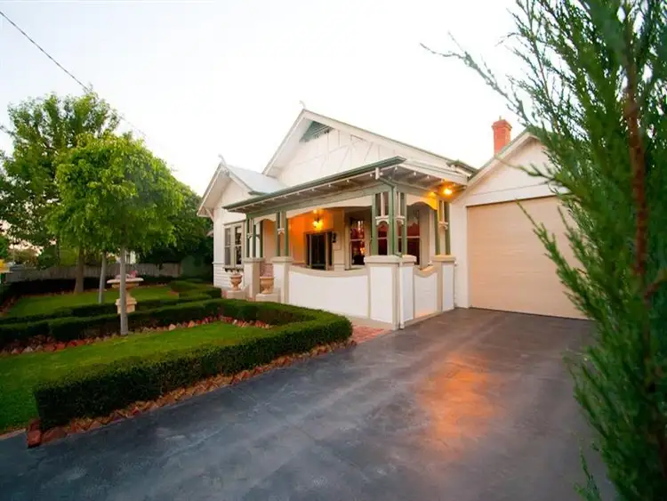 87 Mitchell St, Echuca VIC