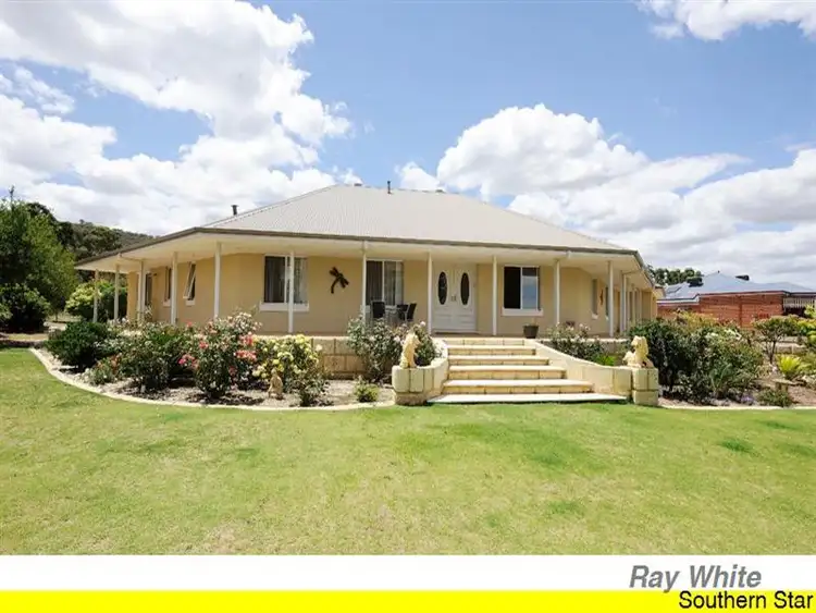 134 Bruns Dr, Darling Downs WA
