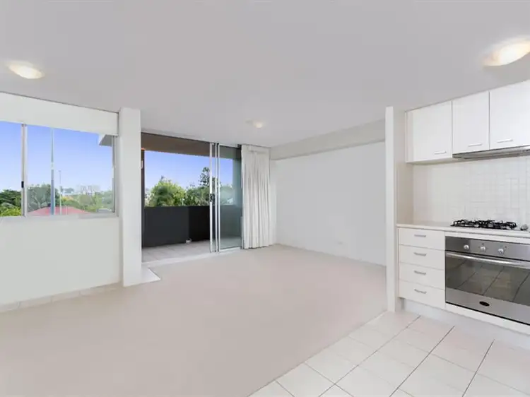 Sixth view of Homely apartment listing, 5/153 Lambert St, Kangaroo Point QLD