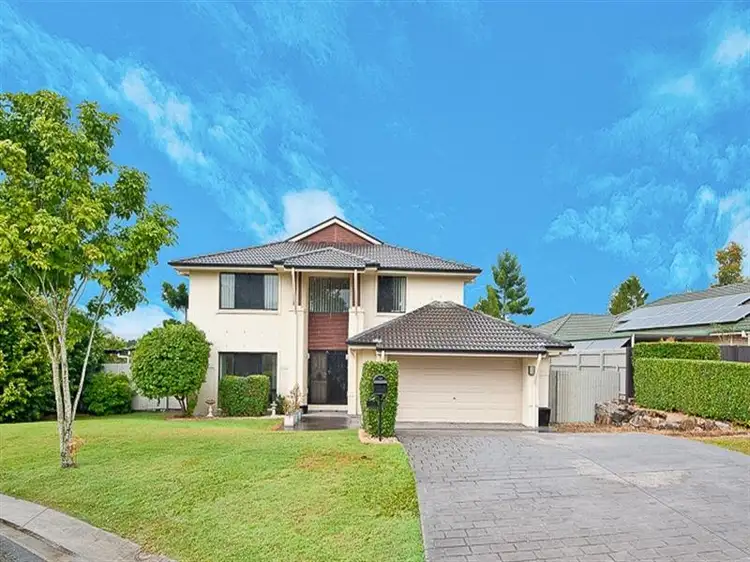 8 Tudor Cl, Petrie QLD