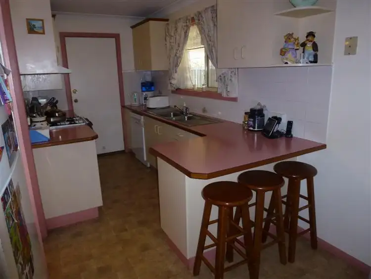Fourth view of Homely house listing, 10 Kestrel Cl, Dubbo NSW