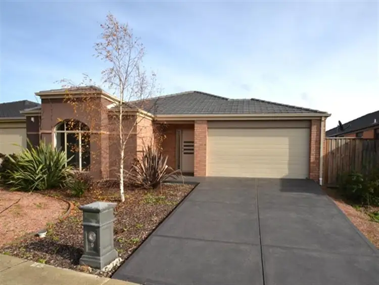 9 Coleridge Way, South Morang VIC