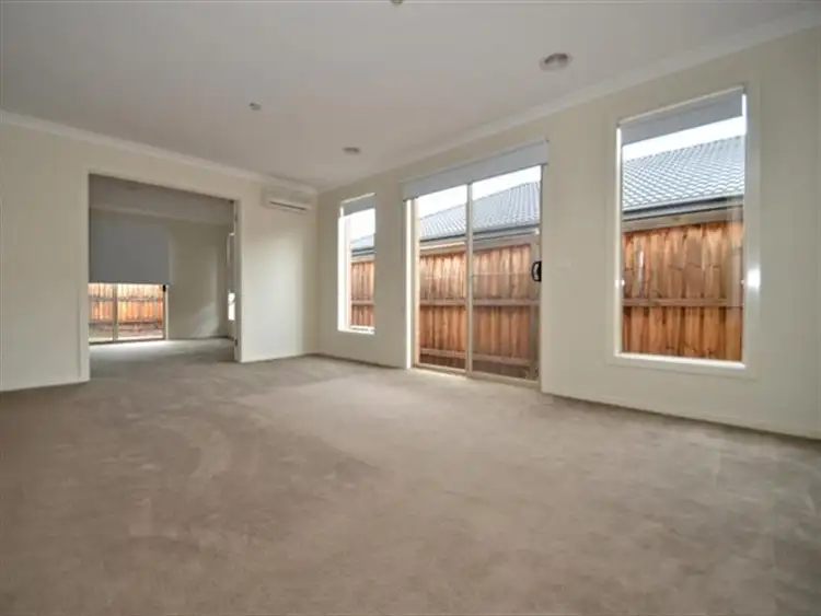 Fifth view of Homely house listing, 9 Coleridge Way, South Morang VIC