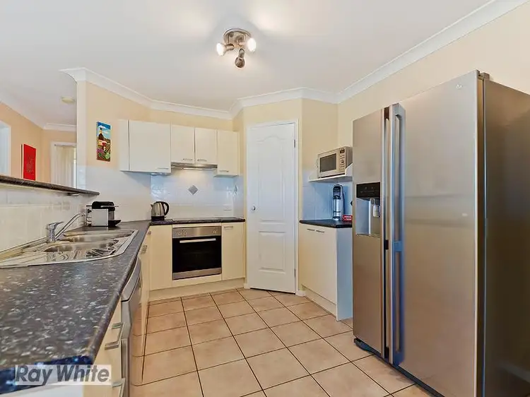 Fifth view of Homely house listing, 4 Georgina Pl, Murrumba Downs QLD