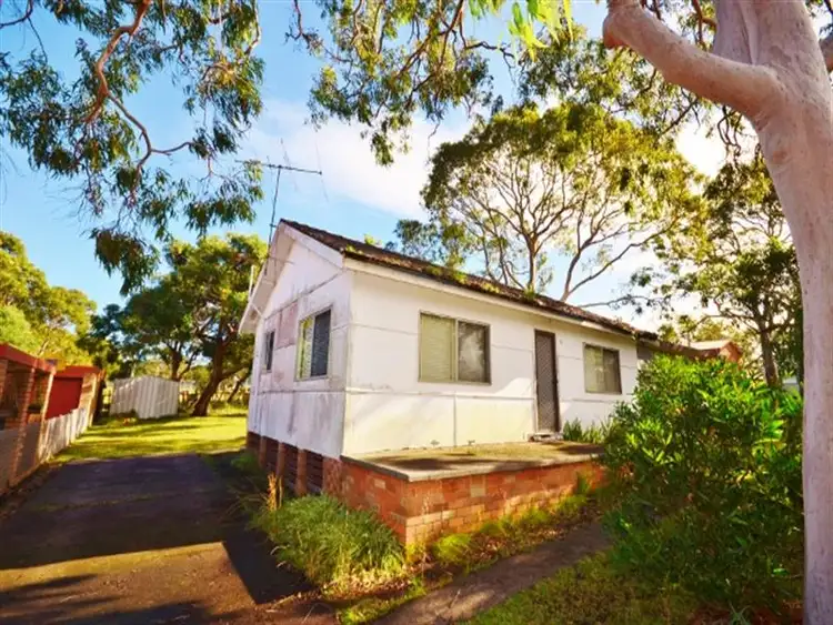 32 Harding Ave, Lake Munmorah NSW