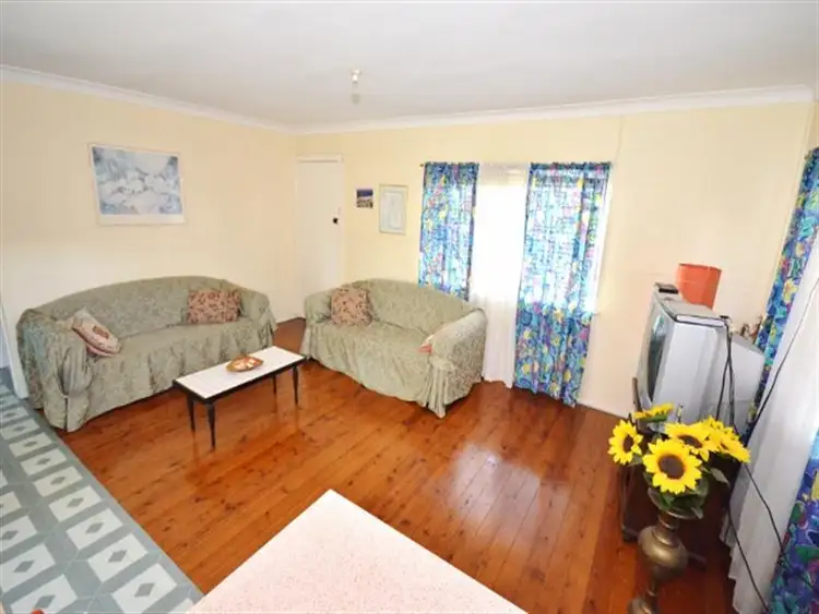 Third view of Homely house listing, 32 Harding Ave, Lake Munmorah NSW