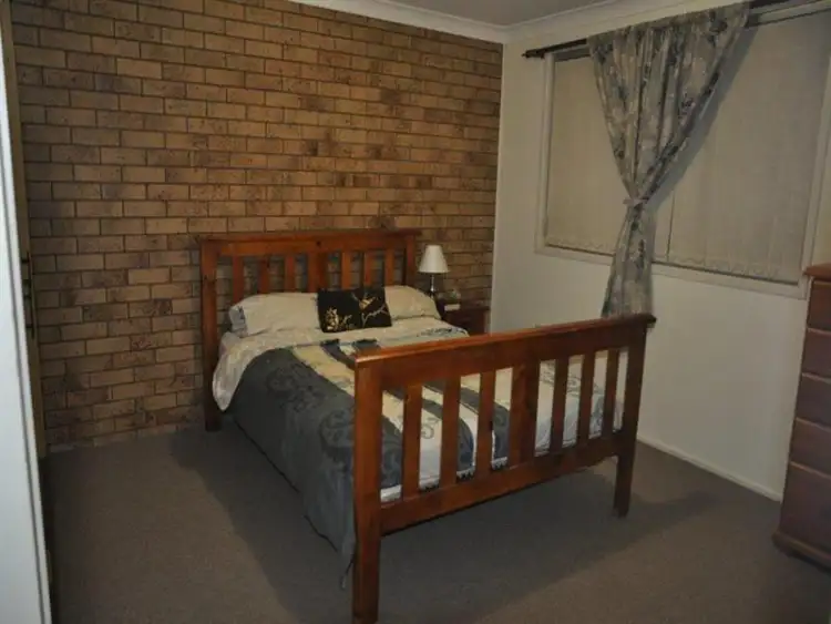 Fourth view of Homely house listing, 2/21 Sapphire Ct, Kearneys Spring QLD