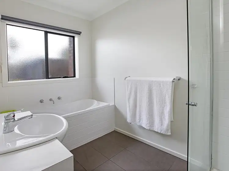 Fifth view of Homely unit listing, 2/20 Church St, Grovedale VIC