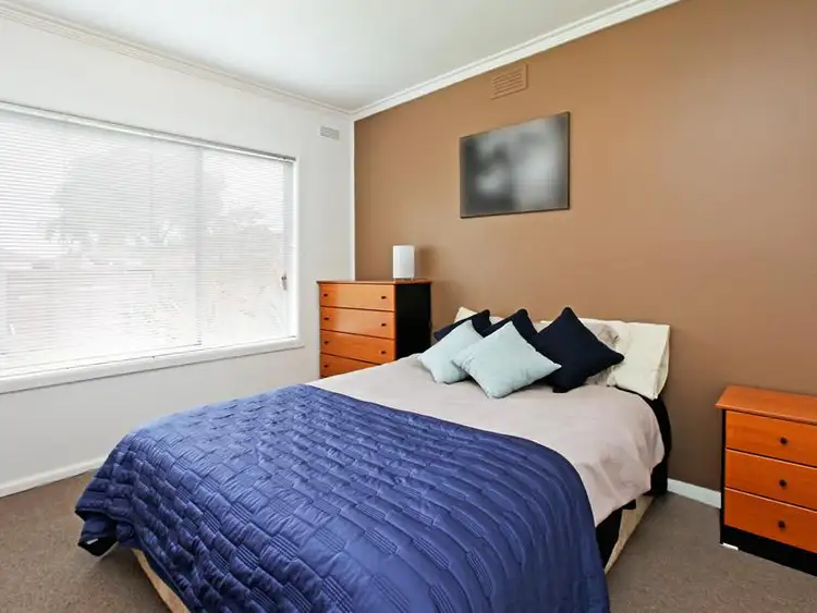 Fifth view of Homely house listing, 2 Alcona Ct, Bell Park VIC