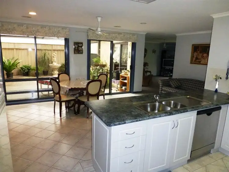 Fourth view of Homely house listing, 6 Genevieve Ave, Echuca VIC