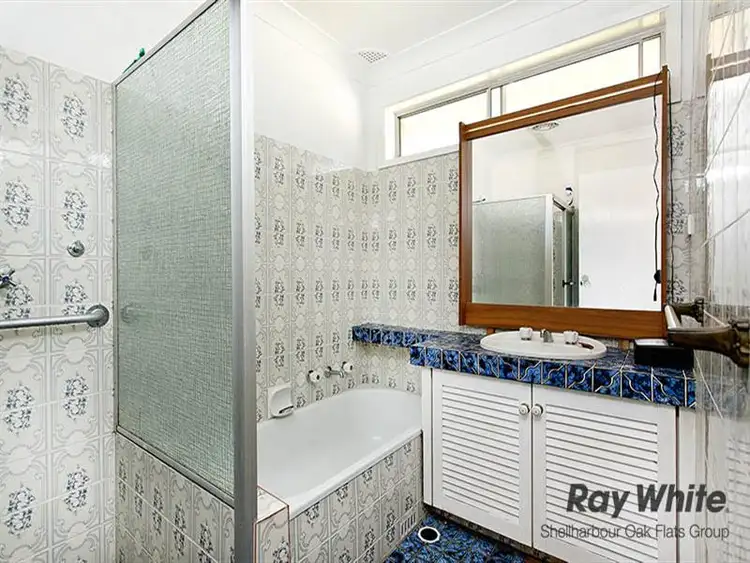 Sixth view of Homely house listing, 405 Reddall Pde, Mount Warrigal NSW