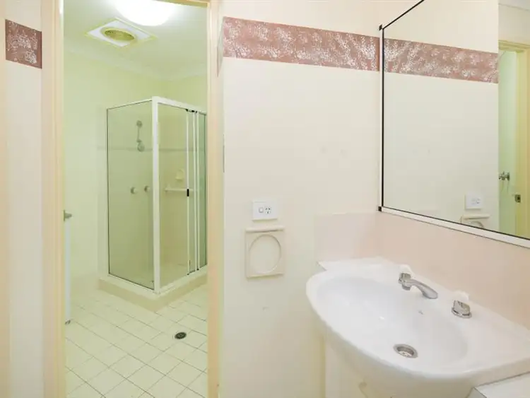 Fifth view of Homely unit listing, 60/128 Benowa Rd, Southport QLD