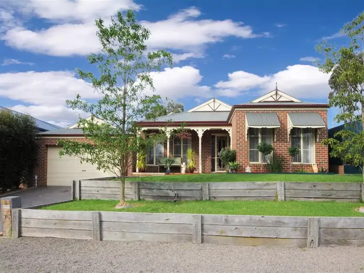 8 Windsor Grange Ct, Skye VIC