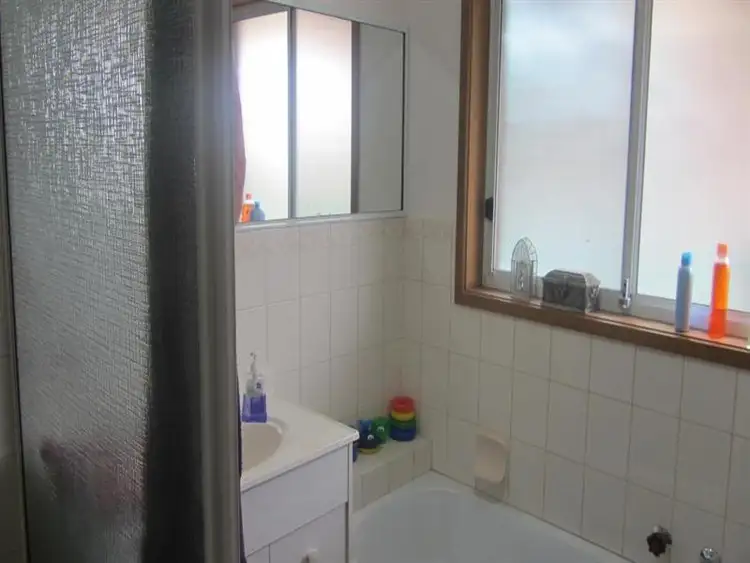 Fifth view of Homely unit listing, 1 and 2/748 East St, East Albury NSW