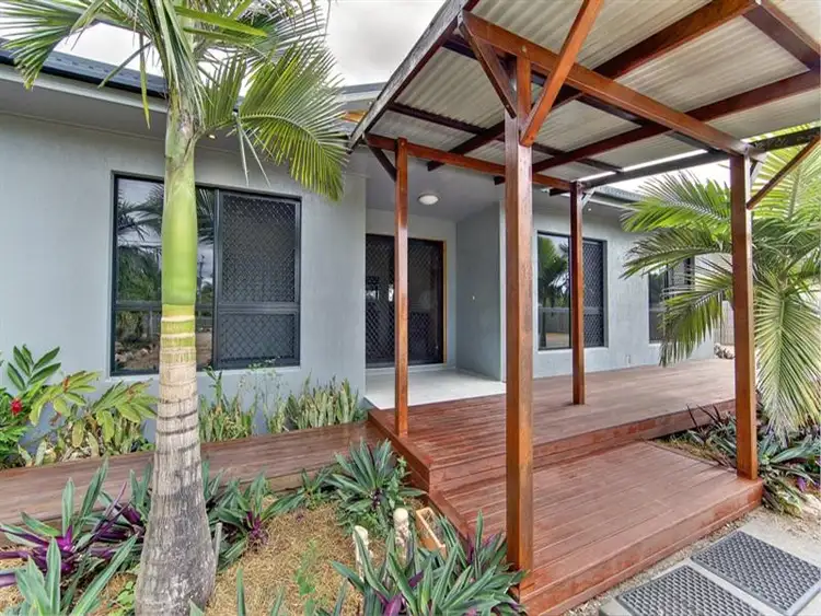 58 Mt Low Pkwy, Mount Low QLD