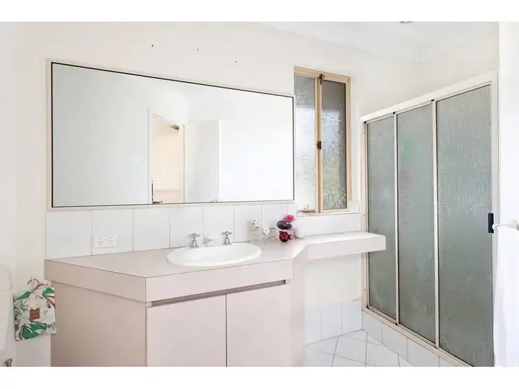 Seventh view of Homely house listing, 10 Levey Rse, Winthrop WA