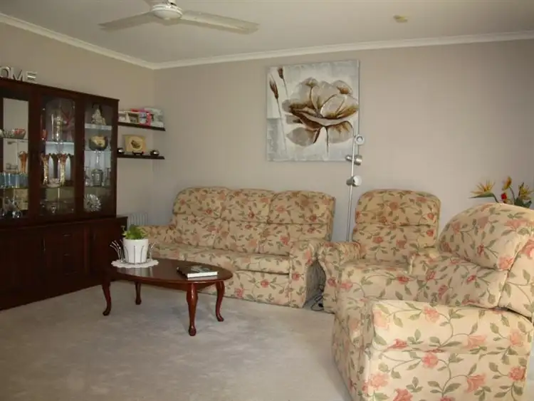 Seventh view of Homely house listing, 10 Kuringal Dr, Ferny Hills QLD