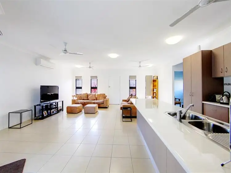 Fourth view of Homely house listing, 2/7 Frederick St, Oonoonba QLD