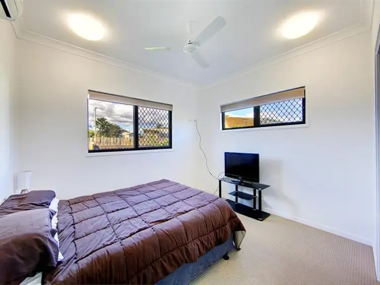 Fifth view of Homely house listing, 2/7 Frederick St, Oonoonba QLD
