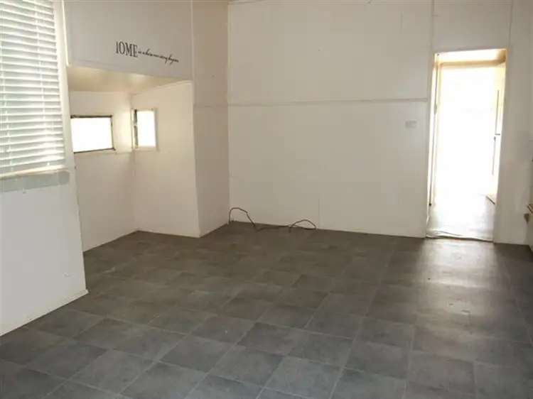 Fifth view of Homely house listing, 37 Rose St, Blackall QLD