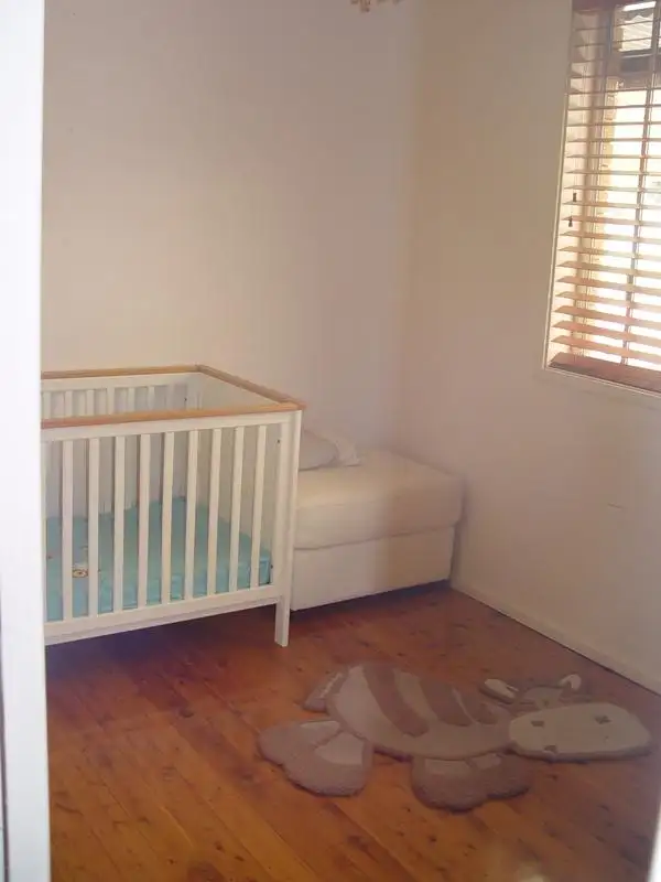 Fifth view of Homely house listing, 5 Dalton Cl, Belmont North NSW