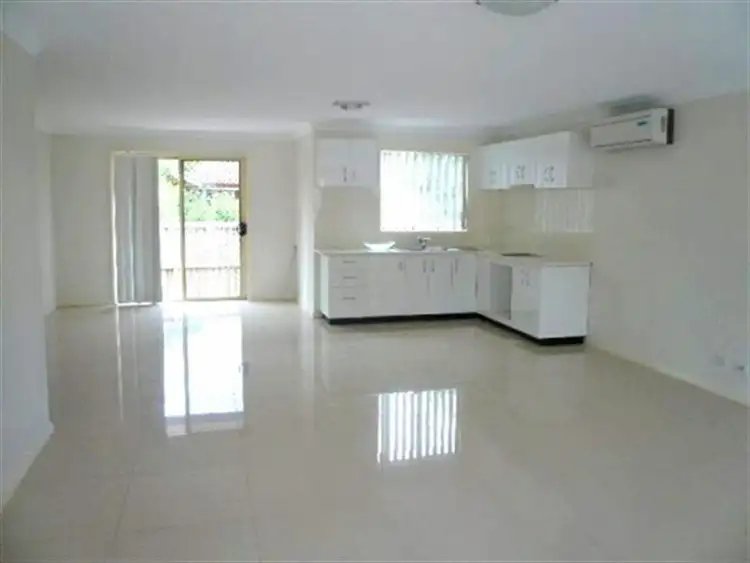 6/2 LITERATURE Pl, Blackett NSW