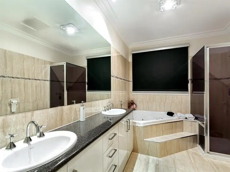 Fifth view of Homely house listing, 6 Minvi Tce, Cairnlea VIC