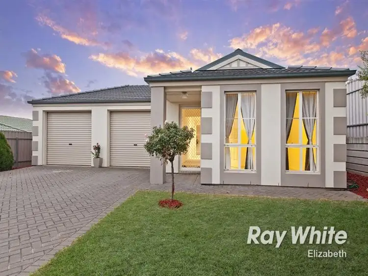 11 Exford Blvd, Craigmore SA