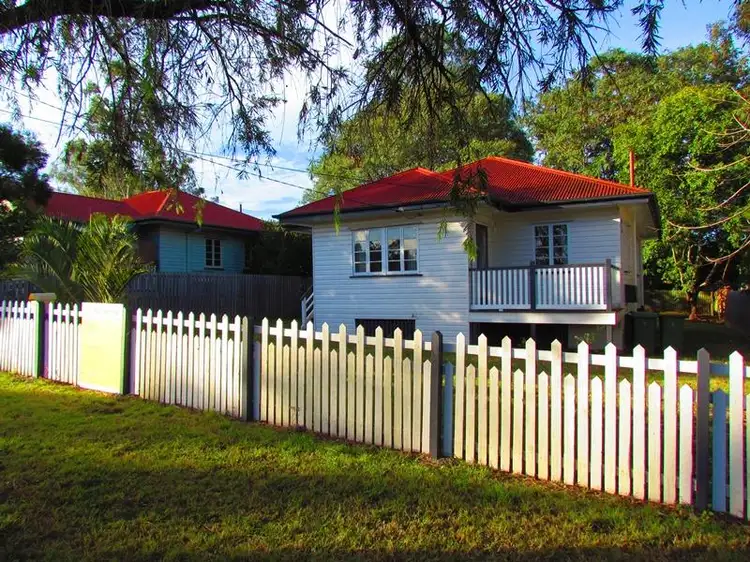 15 Ernest St, Leichhardt QLD