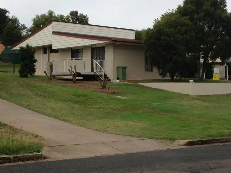86 Brisbane St, Nanango QLD
