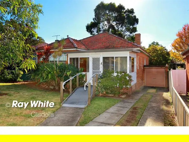 6 Pallamana Pde, Beverly Hills NSW