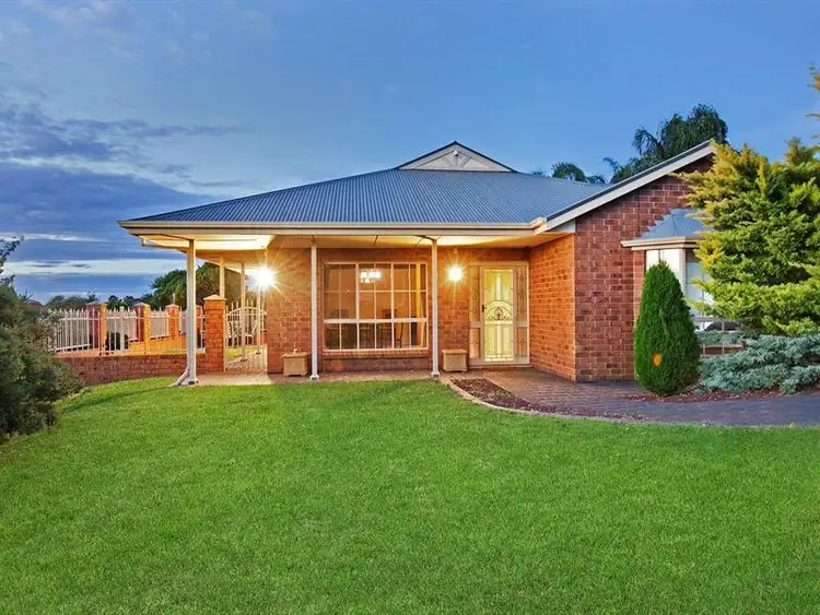 2 Cawrse Ave, Wynn Vale SA