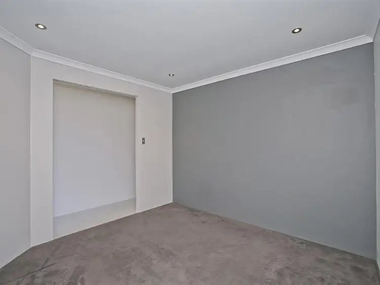 Seventh view of Homely house listing, 98 Barbarossa Dr, Caversham WA