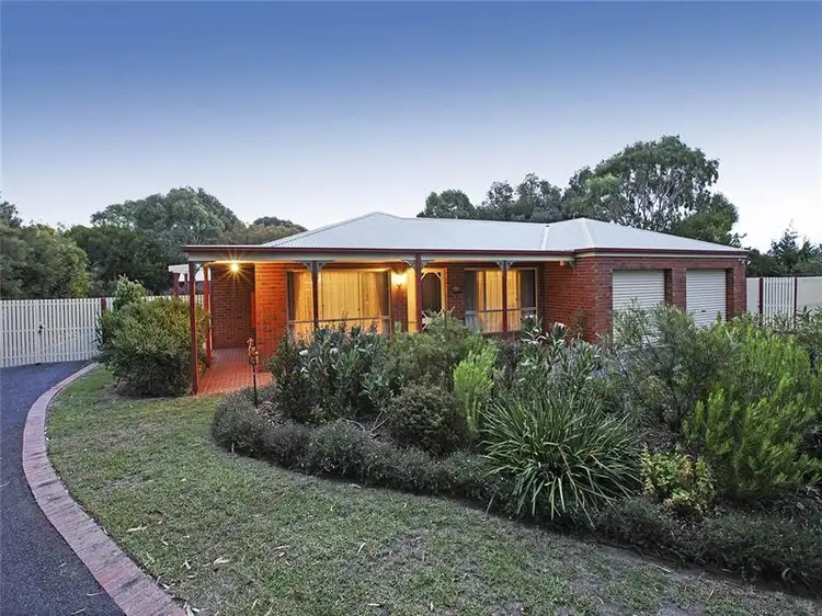 19 Lennox Ct, Drysdale VIC