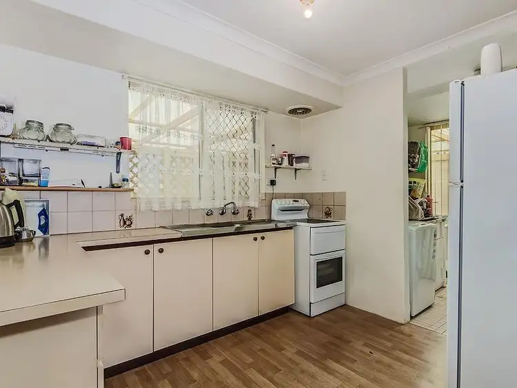 Fifth view of Homely house listing, 11 Murdoch Dr, Greenfields WA