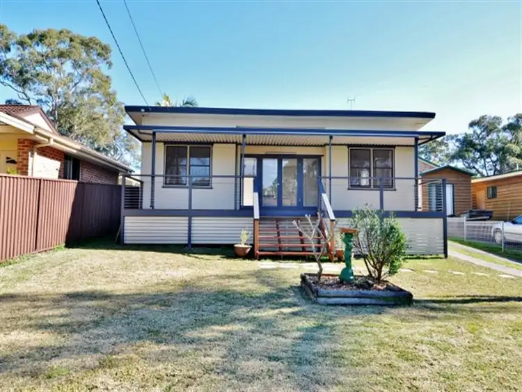 140 Manoa Rd, Budgewoi NSW