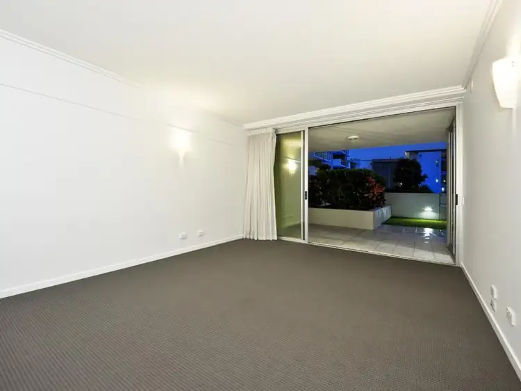 Fifth view of Homely apartment listing, 305/51 Hope St, Spring Hill QLD