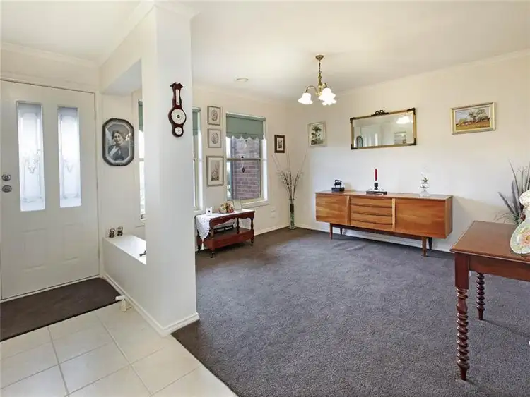 Second view of Homely house listing, 4 Oak Ct, Lara VIC