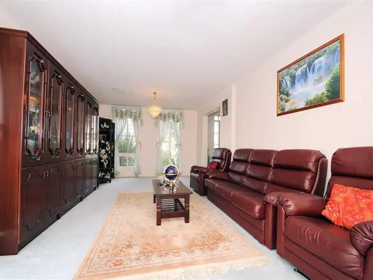 Second view of Homely house listing, 5 Clair Ct, Aspendale Gardens VIC