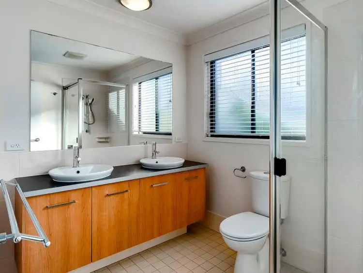 Sixth view of Homely house listing, 16 Celestial Ct, Carina QLD