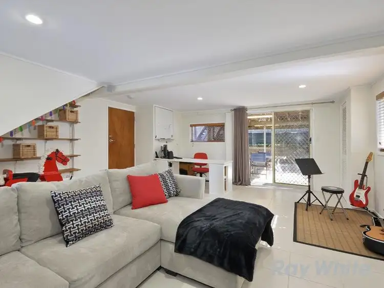 Seventh view of Homely house listing, 35 Folkstone Ave, Albany Creek QLD